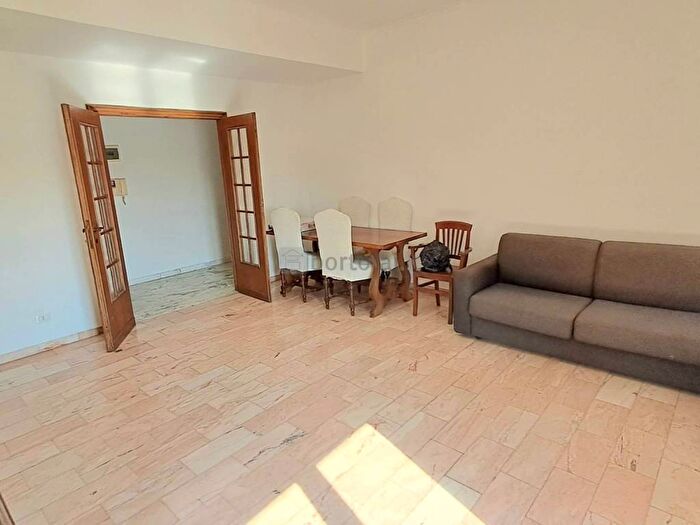 Appartamento con 5 locali in affitto in Corso Sardegna, Marassi, Genova
