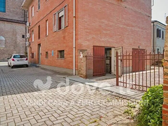 Appartamento bilocale in vendita in Via Vincenzo Bellini, Ferrara