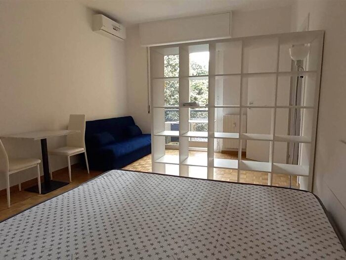Appartamento monolocale in affitto in Via Maffei, Montenero, Milano