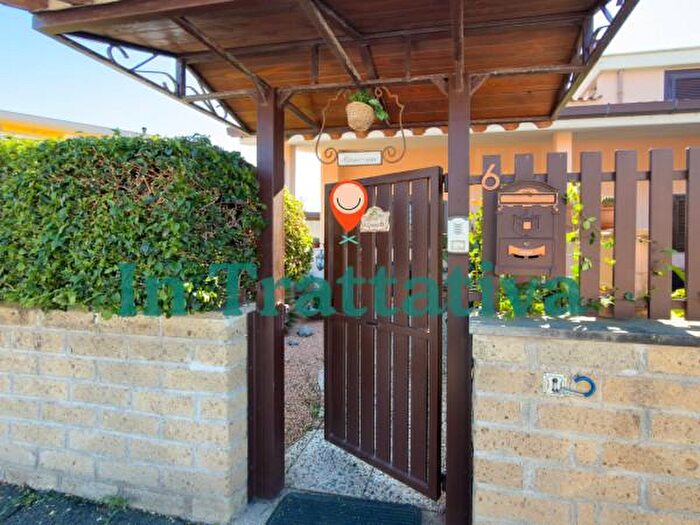 Casa trilocale in vendita in Via delle Petunie, Ladispoli