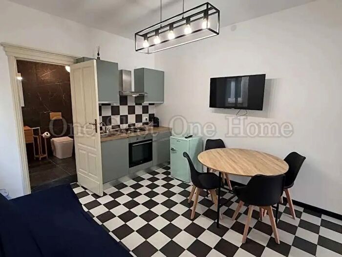 Appartamento bilocale in vendita in Via Monfalcone, Siracusa