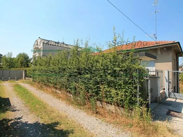 Case in Vendita e in Affitto - 2