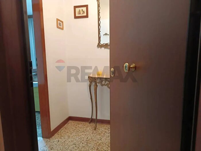 Appartamento trilocale in affitto in Via della Lega Lombarda, Ferrara