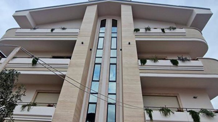 Appartamento trilocale in vendita in Viale Vittorio Veneto, Grottaferrata