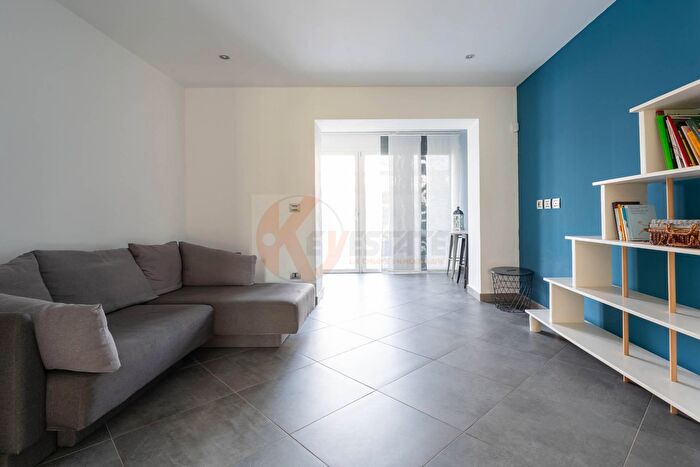 Appartamento quadrilocale in vendita in Via Primo Longobardo, Sassari