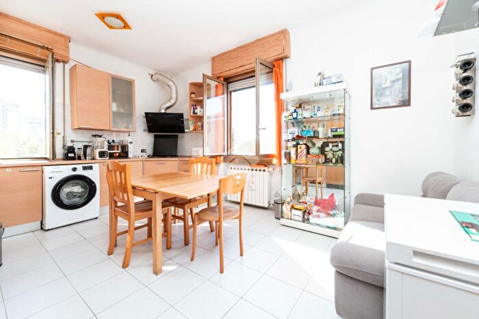 Appartamento trilocale in vendita in Via fra Riccardo Pampuri, Milano