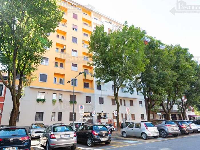 Appartamento bilocale in affitto in Via Roncaglia, Washington, Milano