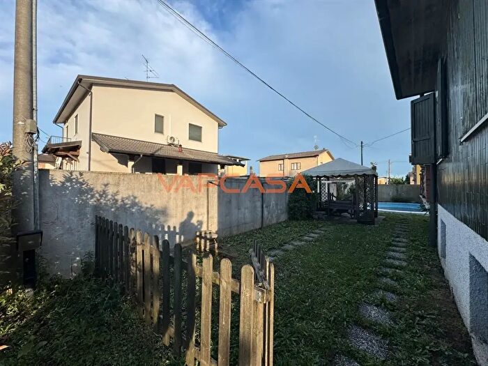 Case in Vendita e in Affitto - 3