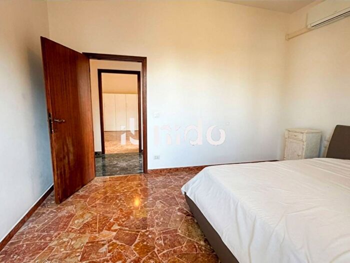 Appartamento trilocale in affitto in Viale Francesco Talenti, Isolotto Talenti, Firenze