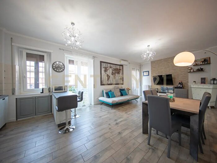 Appartamento in vendita in Viale della Venezia Giulia, Roma