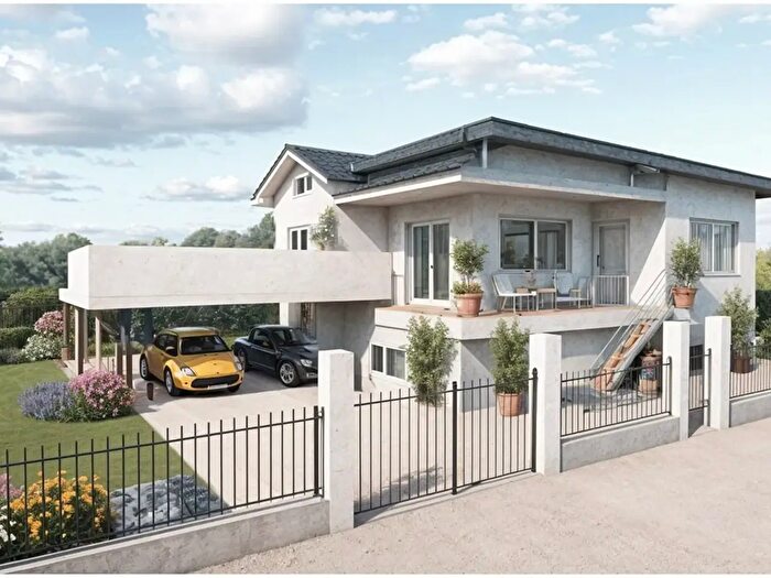Casa con 6 locali in vendita in Rivarolo Canavese