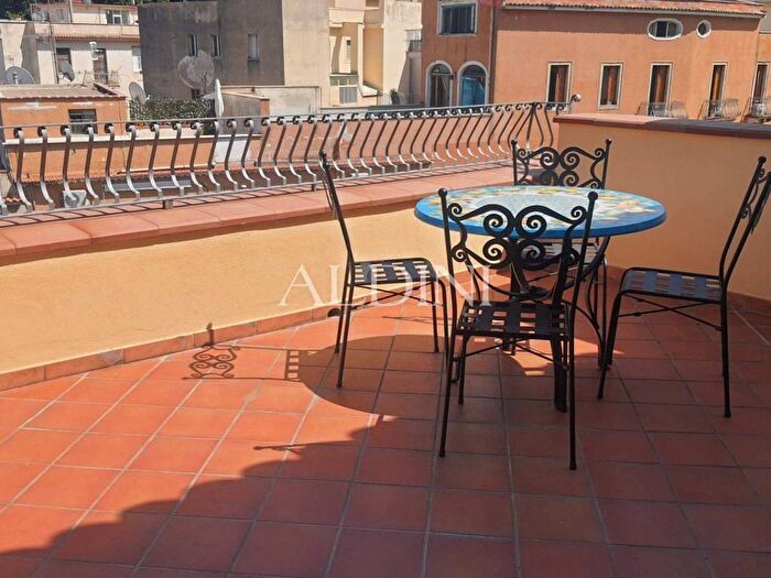 Appartamento trilocale in affitto in Viale San Pancrazio, Centro, Taormina