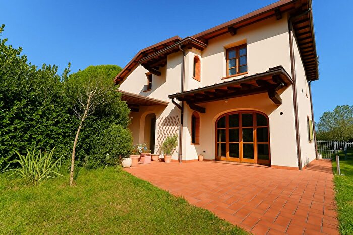 Appartamento quadrilocale in vendita in Via dOrmicello, Empoli