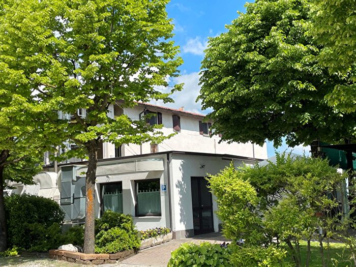 Appartamento con 15 locali in vendita in Maranello