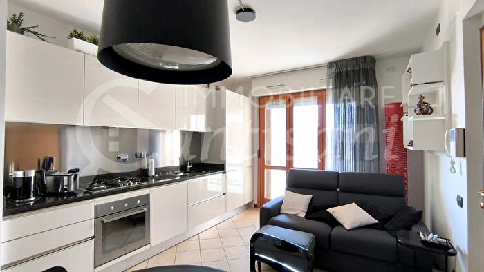 Appartamento trilocale in vendita in Via Luciano Bausi, Firenze