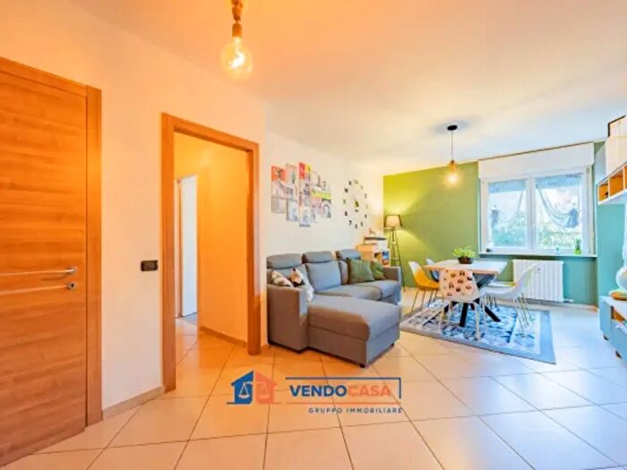 Appartamento quadrilocale in vendita in Piazza aVIS, Pinerolo