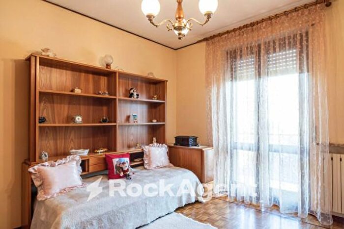 Appartamento trilocale in vendita in Via Alessandrini, Mede