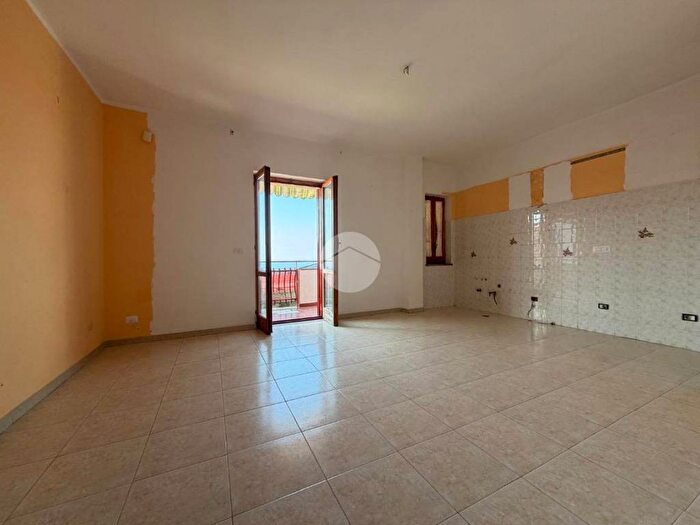 Appartamento quadrilocale in affitto in Via Trentola, Centro, Ercolano