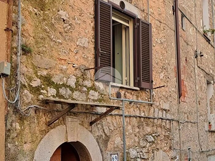 Casa monolocale in vendita in Via Palestro, Vallecorsa