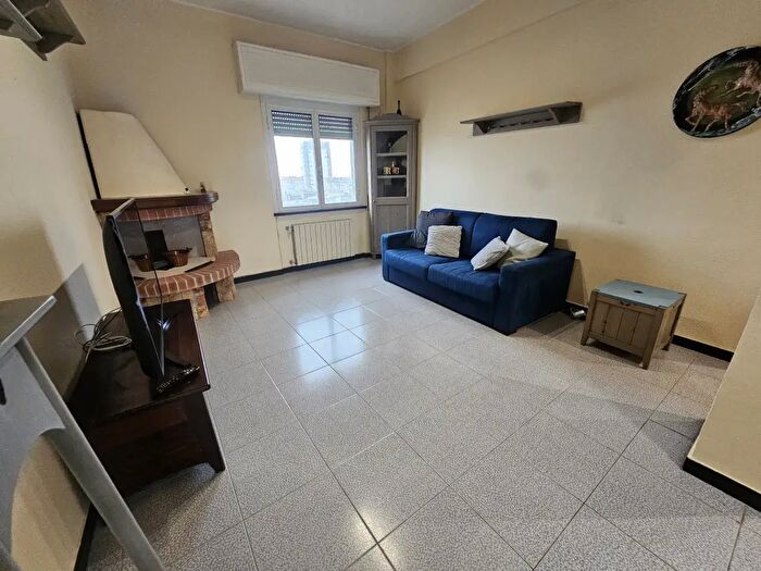 Appartamento trilocale in affitto in Corso Tardy E Benech, Savona