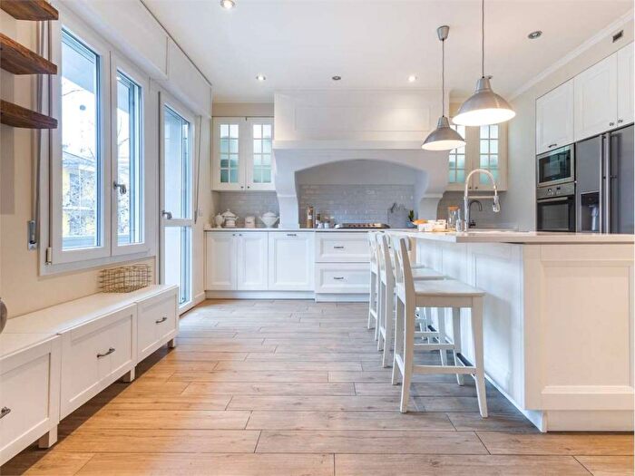 Appartamento con 6 locali in affitto in via padova, Buon Pastore Parco Amendola, Modena