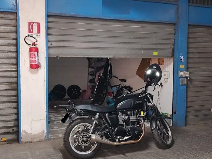 Appartamento in vendita in Via Alessandro Manzoni, Napoli