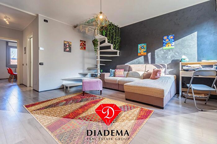 Appartamento bilocale in vendita in Via Tiziano, Azzate