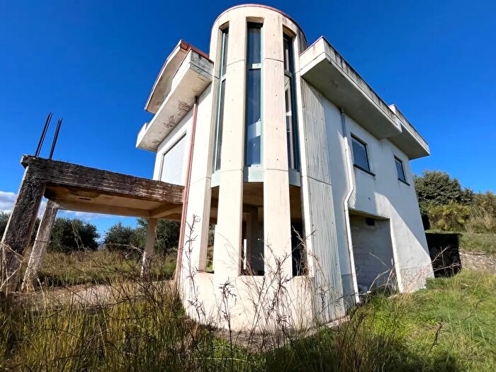 Casa con 5 locali in vendita in Località Poncelli, Santa Marina