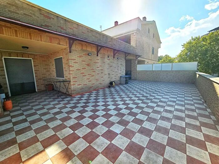 Appartamento quadrilocale in vendita in Via Guido Rossa, San Severo