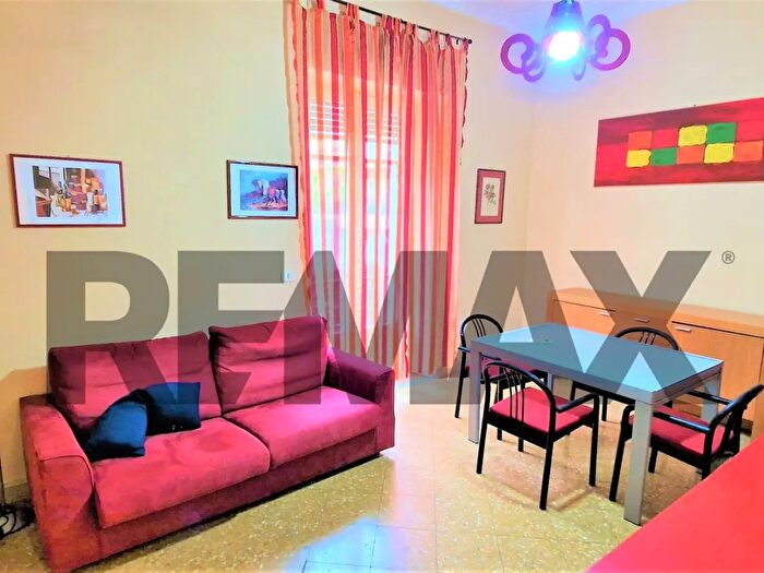 Appartamento bilocale in affitto in Via Enna, Catania
