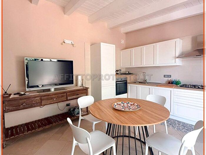 Appartamento bilocale in affitto in Via Rotabile, Centro, Formia