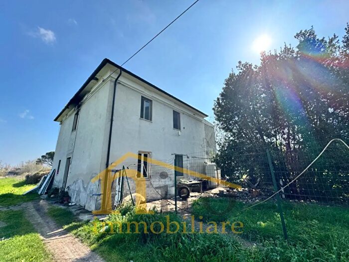 Casa quadrilocale in vendita in Viale Italia, Collecorvino