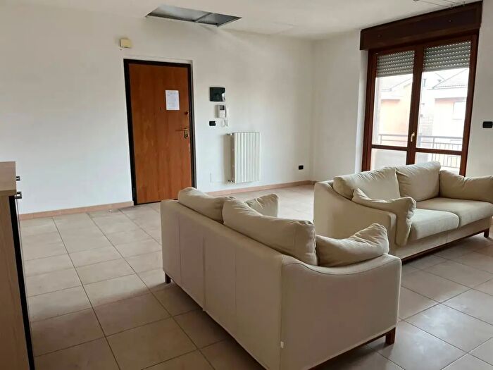 Appartamento con 5 locali in vendita in Via Checchia Rispoli, San Severo