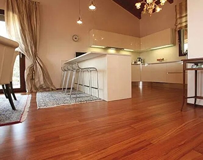 Appartamento quadrilocale in vendita in Via Marsala, Padova