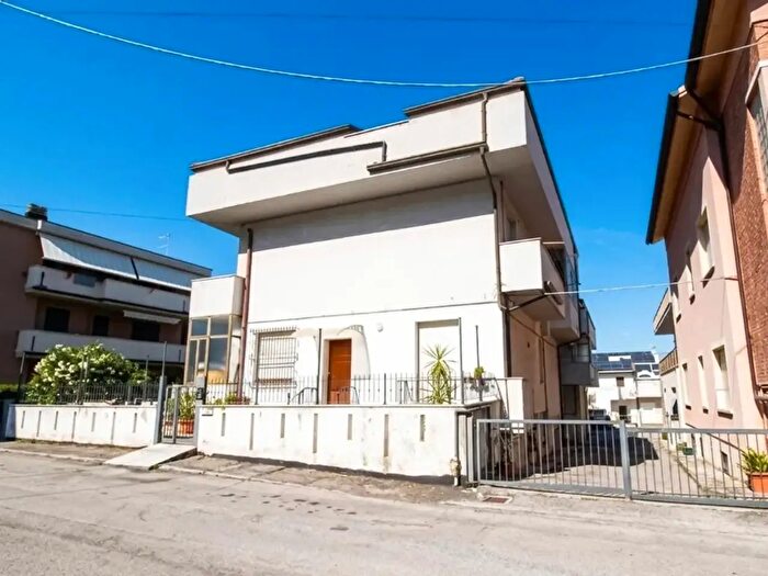 Appartamento quadrilocale in vendita in Via G Verdi, Porto Sant'Elpidio