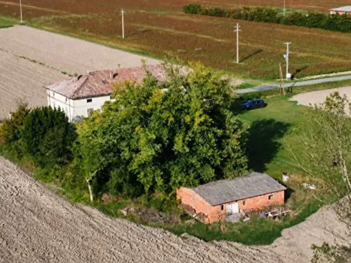 Casa con 6 locali in vendita in Via Fienilbruciato, Sissa Trecasali