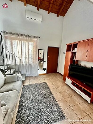 Appartamento in vendita in Taino Varese Lombardia Italia, Taino