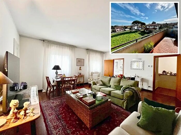 Appartamento con 6 locali in vendita in Via Reale C, Ravenna