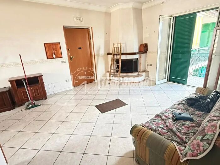 Appartamento quadrilocale in vendita in Via Vincenzo Gioberti, Giugliano In Campania