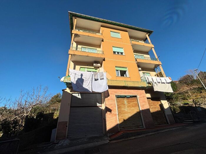 Appartamento con 5 locali in vendita in Via Ca Cecchi, SantOlcese