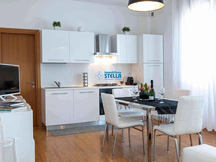 Appartamento trilocale in affitto in Via delle Sirene, Lido Centro Ovest, Jesolo