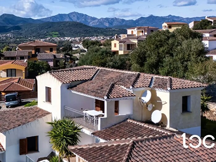 Appartamento trilocale in vendita in Budoni