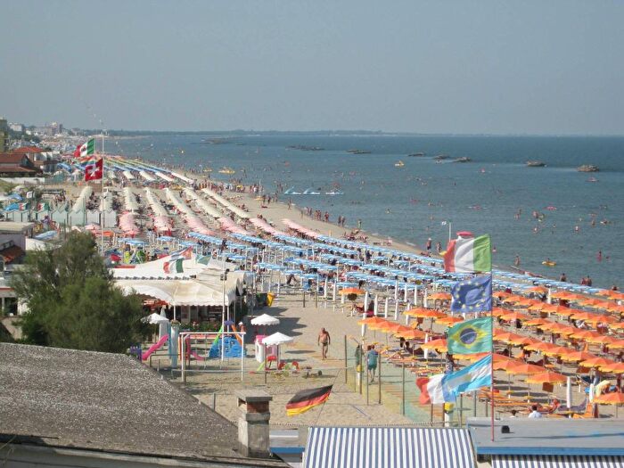 Appartamento bilocale in affitto in Via Mare Jonio, Lido degli Scacchi Lido di Pomposa, Comacchio