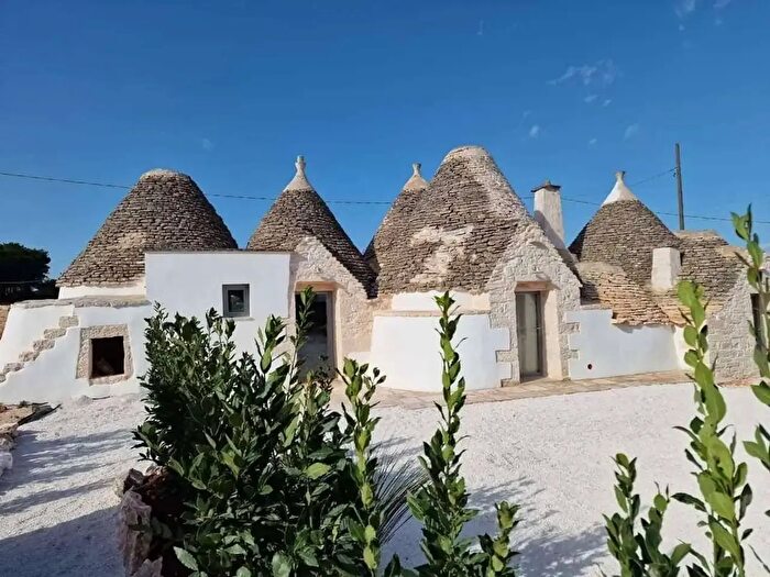 Casa con 5 locali in vendita in Martina Franca