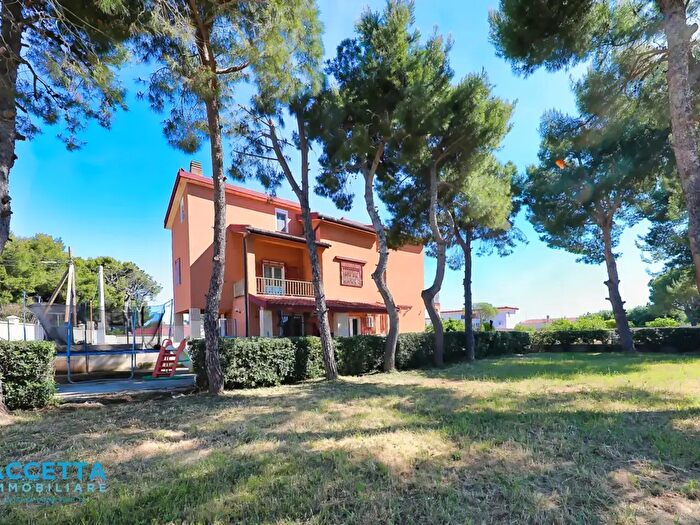 Casa quadrilocale in vendita in Via Lappane, Taranto