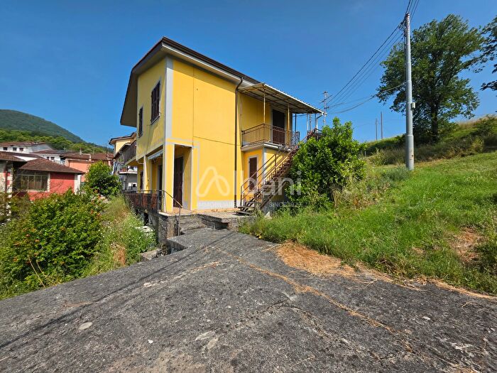 Casa con 8 locali in vendita in Strada Statale, Ricco Del Golfo Di Spezia