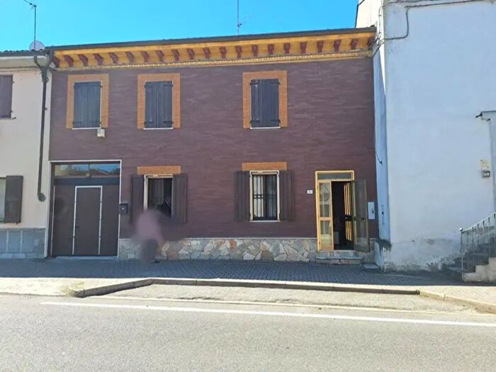 Casa con 5 locali in vendita in Via Roma, Ozzano Monferrato