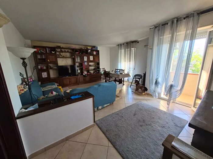 Appartamento quadrilocale in affitto in Via Enrico Mattei, Montale