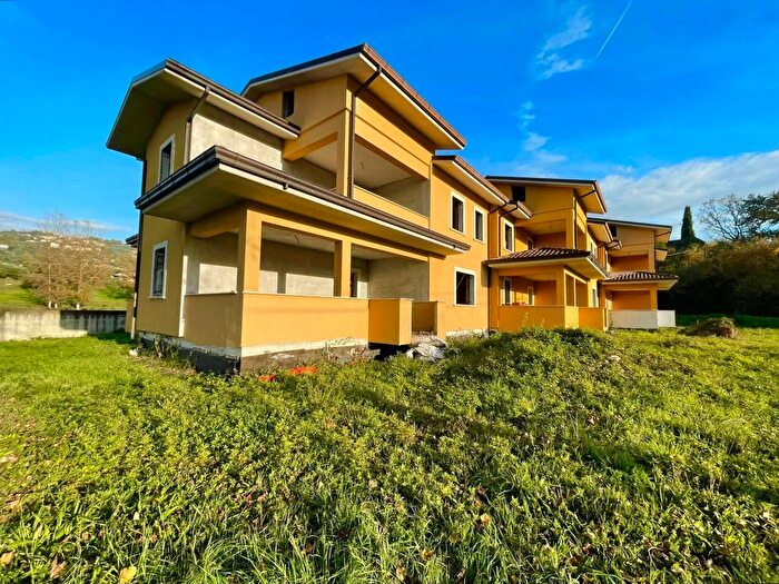 Casa con 18 locali in vendita in Arpino Frosinone, Arpino