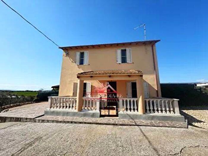 Casa trilocale in affitto in Strada Ghiacciuolo No Number, Montalto di Castro